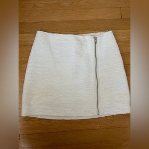 Saks : White zipper work skirt